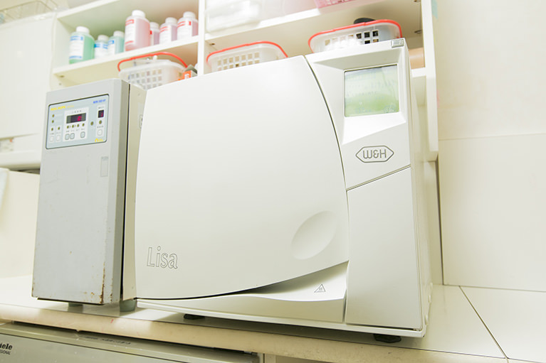 ヨーロッパ基準の滅菌器（Lisa）